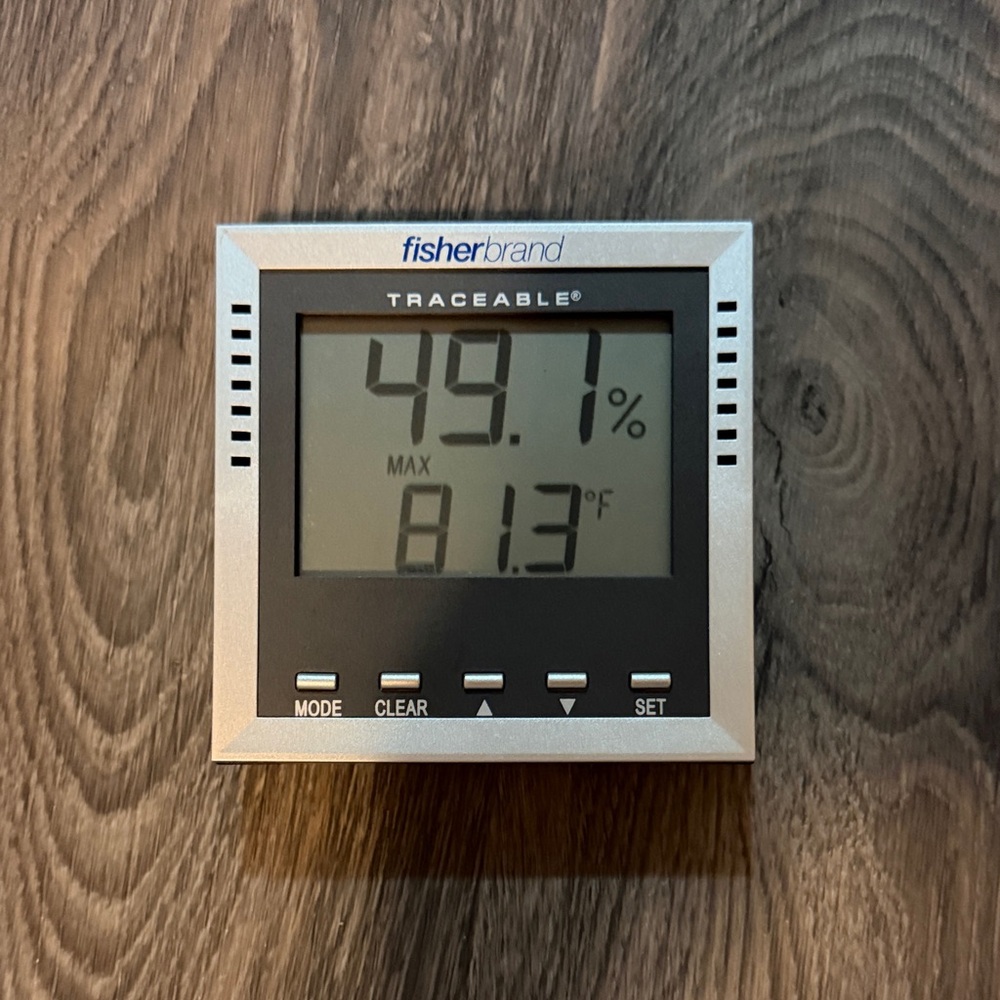 Fisherbrand™ Traceable™ Dew-Point/Wet-Bulb/Humidity Thermometer